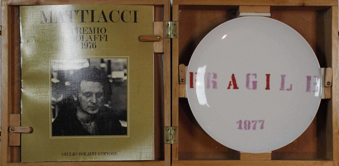 MATTIACCI Eliseo, Fragile, Premio Bolaffi 1976, Piatto in ceramica - EmporiumArt